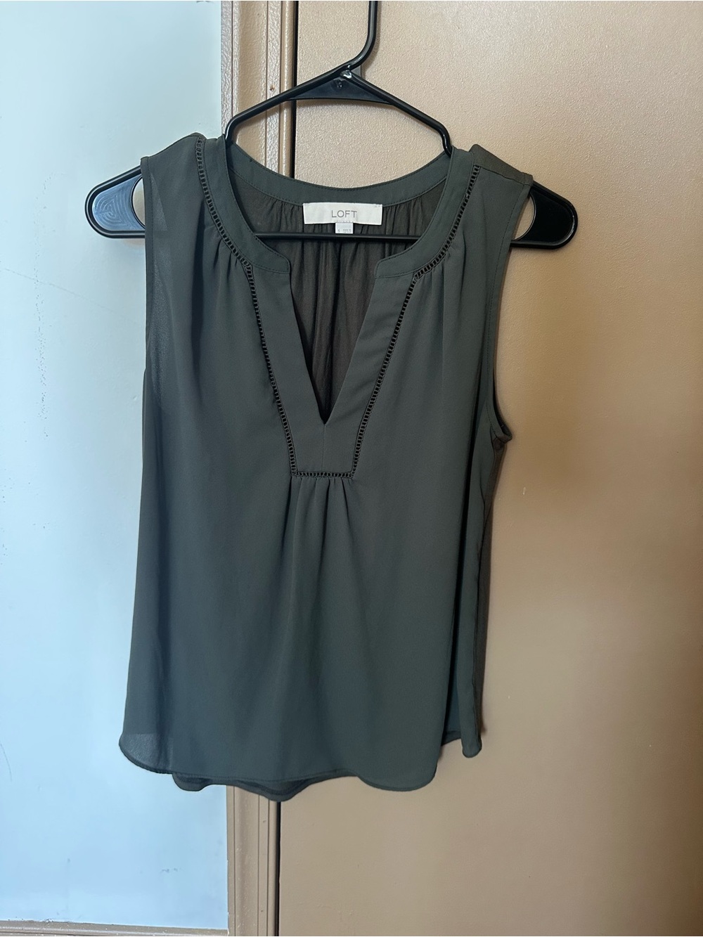 Ann Taylor loft green work top, size S